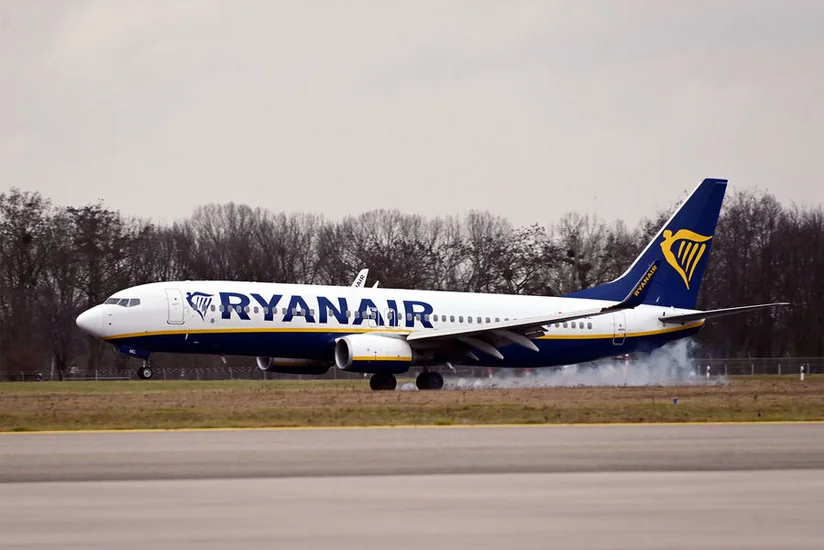 Самолет Ryanair экстренно сел в Люксембурге из-за пожара на борту