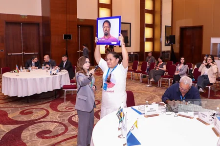 Flash mob held in Baku to support those fighting against colonialism