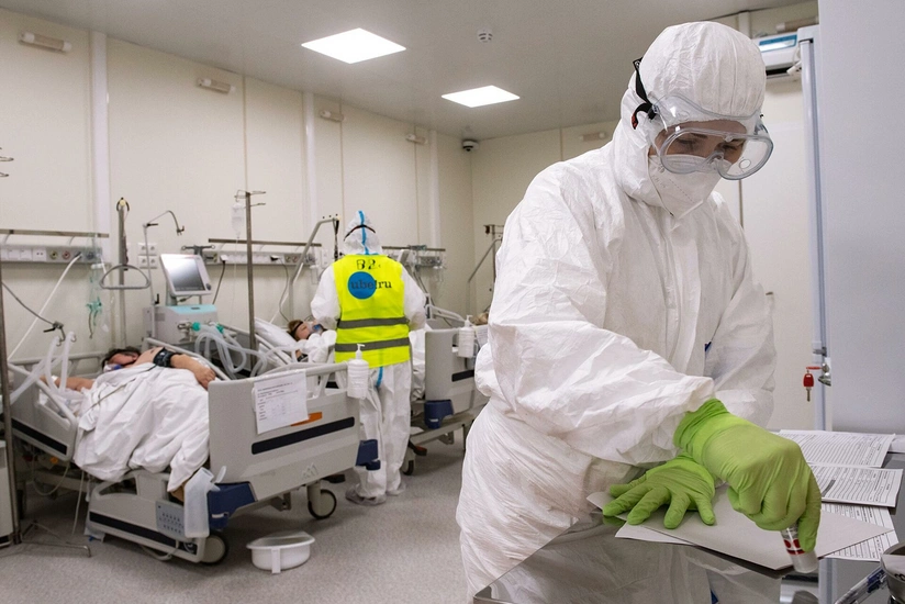German doctors unveil conditions to end COVID-19 waves
