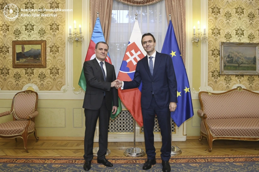 Jeyhun Bayramov meets with Prime Minister of Slovakia