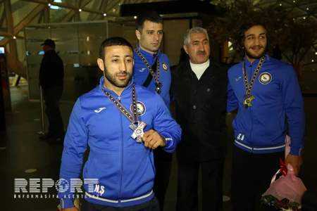 Avropa çempionatında 5 medal qazanan Azərbaycan cüdoçuları Vətənə qayıdıblar - FOTO - VİDEO