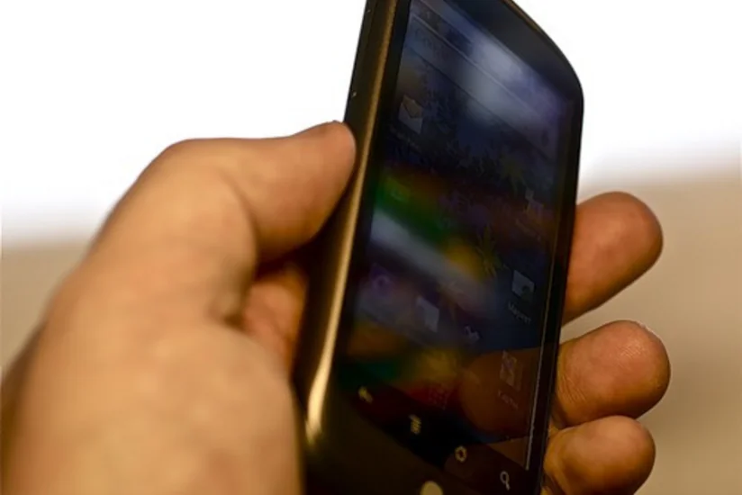 Bakıda məhkum qardaşına telefon ötürmək istəyən qadın saxlanılıb