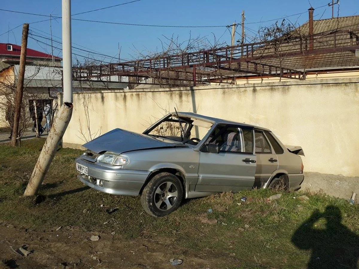 В Кюрдемире произошло ДТП, пострадал водитель - ОБНОВЛЕНО