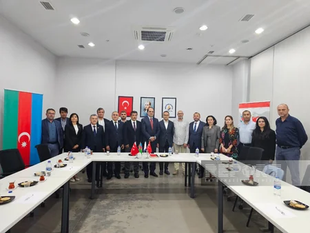 YAP nümayəndə heyəti Antalya Azərbaycan Kültür və Dayanışma Dərnəyini ziyarət edib