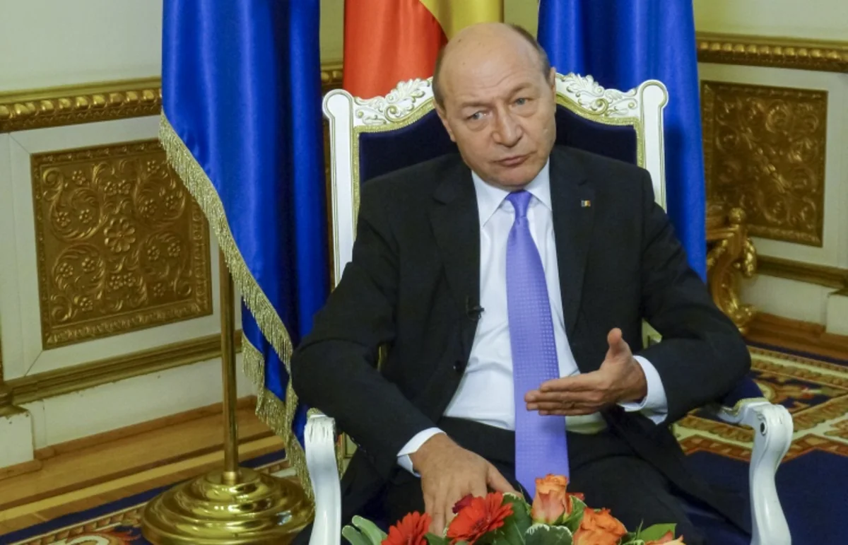 ​Экс-президент Румынии предложил провести референдум об объединении с Молдовой