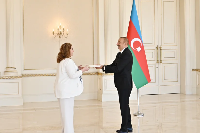 Azerbaijani President receives credentials of incoming ambassador of Argentina to Azerbaijan