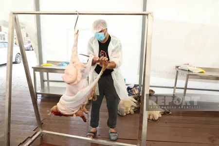 Bakıda Qurban kəsimi - FOTOREPORTAJ