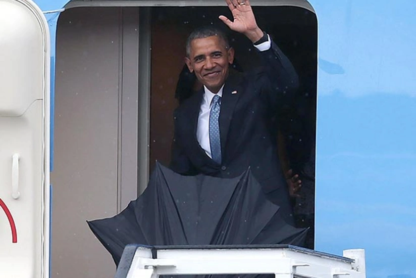 Obama calls for world without nuke weapons