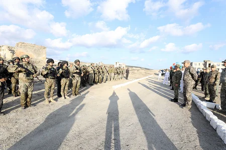 Azerbaijan's and Kazakhstan's Defense Ministers watch next stage of Khazri-2023 Joint Tactical Exercises