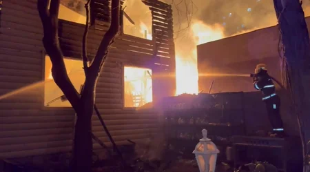 FHN: Xırdalanda iaşə obyektindəki yanğına görə binada yaşayan 45 sakin təxliyə edilib – YENİLƏNİB-4 - VİDEO