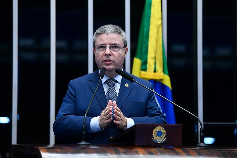 Braziliya senatoru parlamentdə Azərbaycanın azad edilən ərazilərindən danışıb