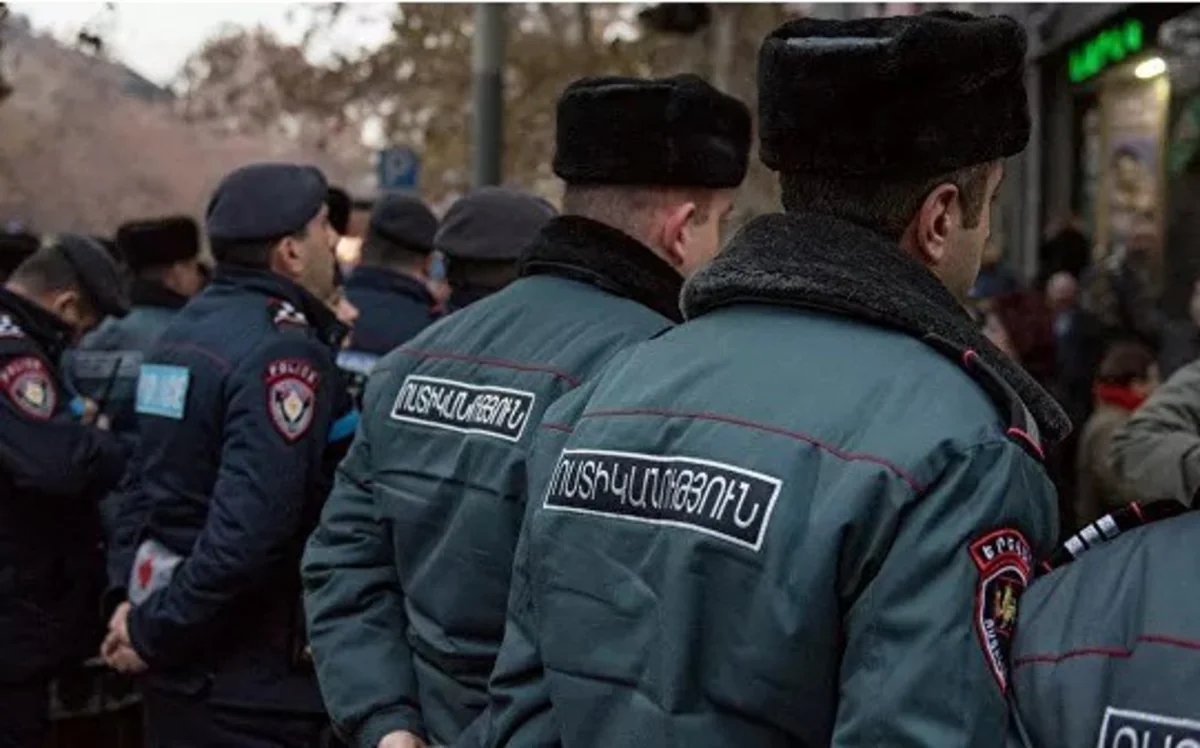 Полиции Армении разрешили прослушивать телефонные разговоры