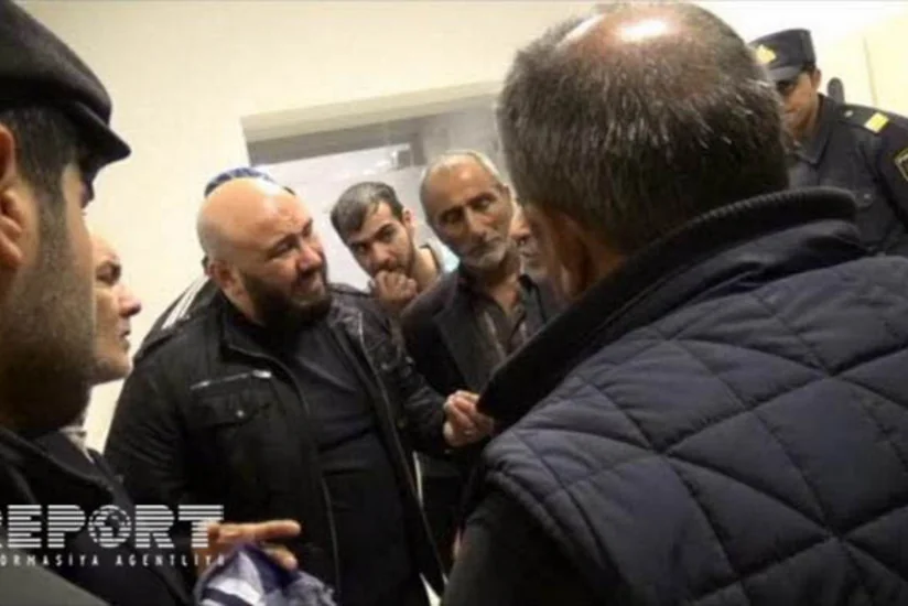 Cəlilabadda kütləvi dava zamanı 5 nəfər bıçaqlanıb - YENİLƏNİB - FOTO