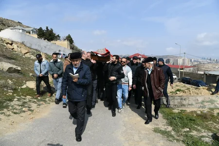 Xətaidə hipermarketə silahlı basqın zamanı həlak olan Rüfət Həşimov dəfn edilib