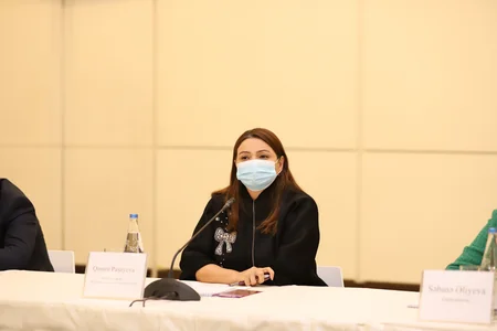 Qadına şiddətə son adlı dəyirmi masa keçirilib