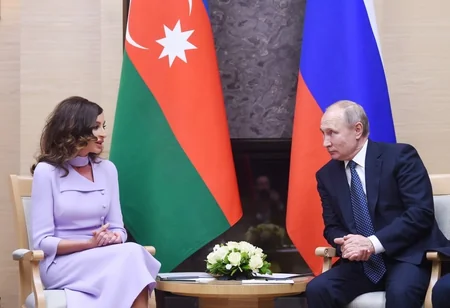 Azərbaycanın Birinci vitse-prezidenti Mehriban Əliyeva Rusiya Prezidenti Vladimir Putinlə görüşüb - FOTO