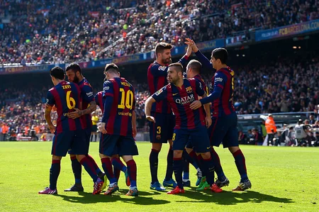 ​Барселона вышла в лидеры, Месси догнал Роналду