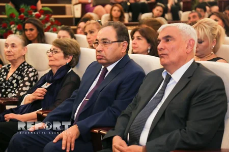 Akademik Ağamusa Axundovla vida mərasimi keçirilir - FOTO