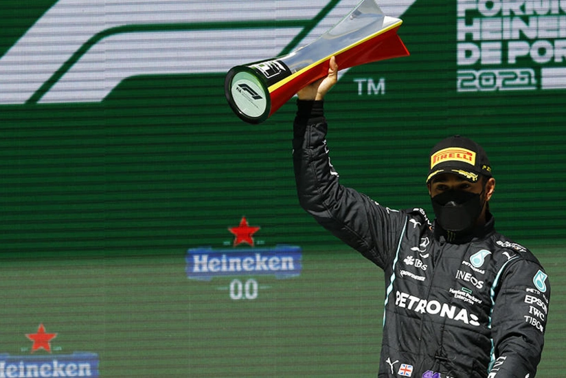 Lüis Hemilton Formula 1 üzrə Portuqaliya Qran-prisinin qalibi olub