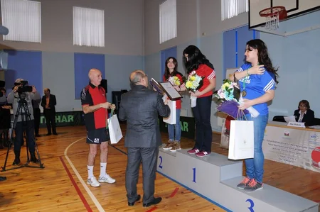 Azərbaycan təhsil nazirinin müavini idman yarışının qalibi olub