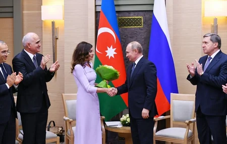 Azərbaycanın Birinci vitse-prezidenti Mehriban Əliyeva Rusiyanın ali mükafatı “Dostluq” ordeninə layiq görülüb - FOTO