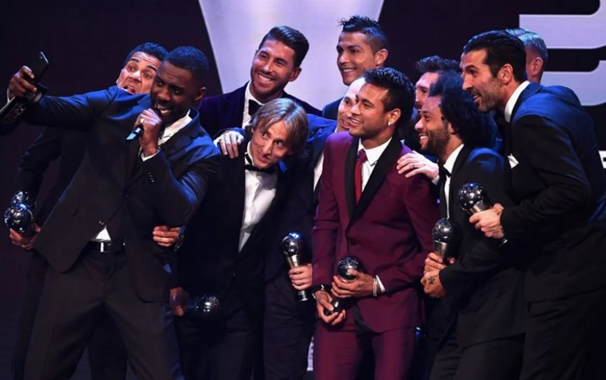 FİFA 2017-ci ilin ən yaxşı futbolçulardan ibarət yığmasını açıqlayıb