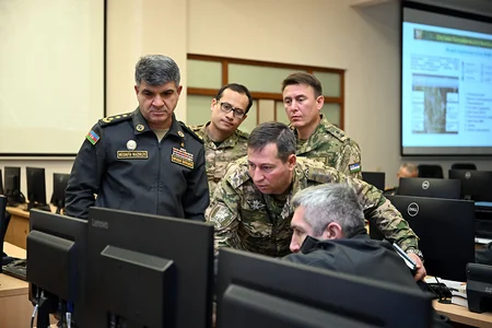 Azərbaycan və Özbəkistan hərbi mütəxəssisləri arasında görüş keçirilib
