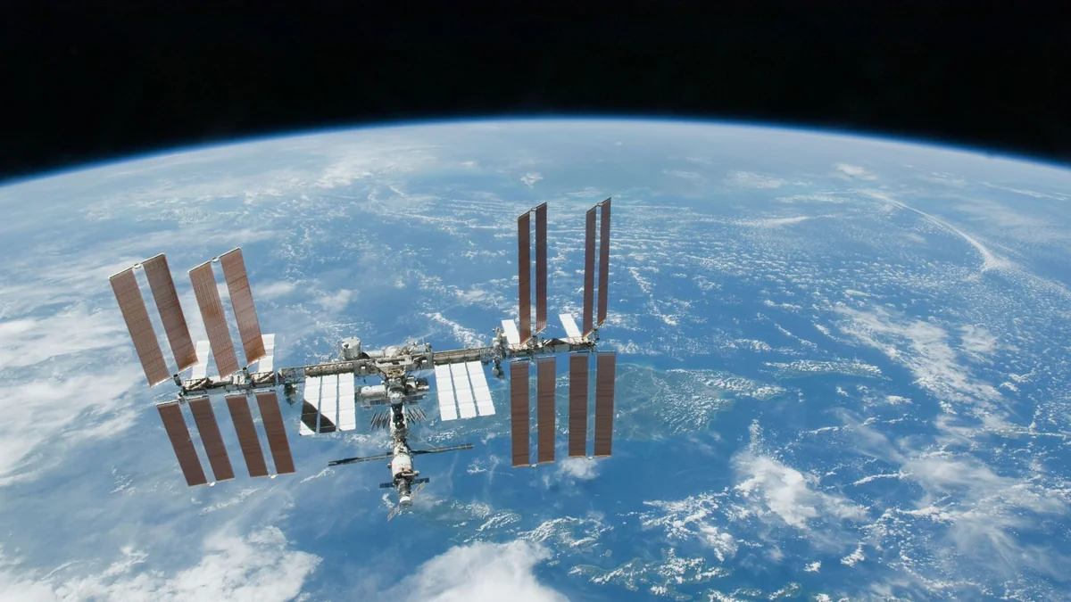 Italy in talks with SpaceX to secure $1.6B telecom security services