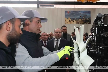 Азербайджан и Беларусь начинают совместную сборку тракторов в Турции