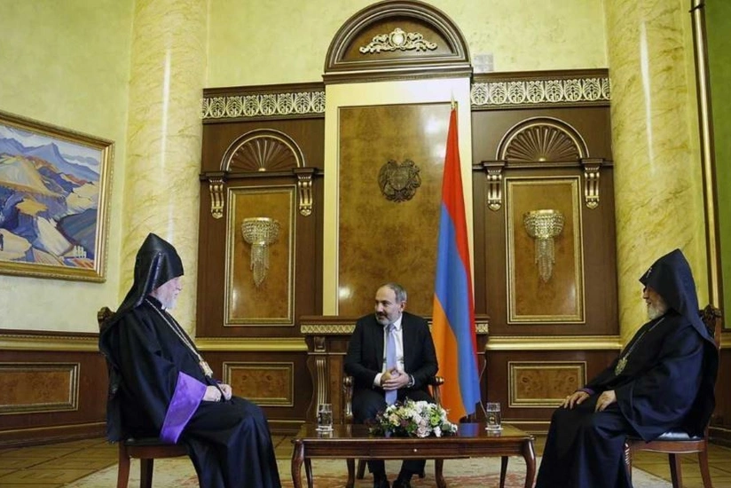 Paşinyan üçün yeni problem - Ümumerməni Kilsəsi - ŞƏRH