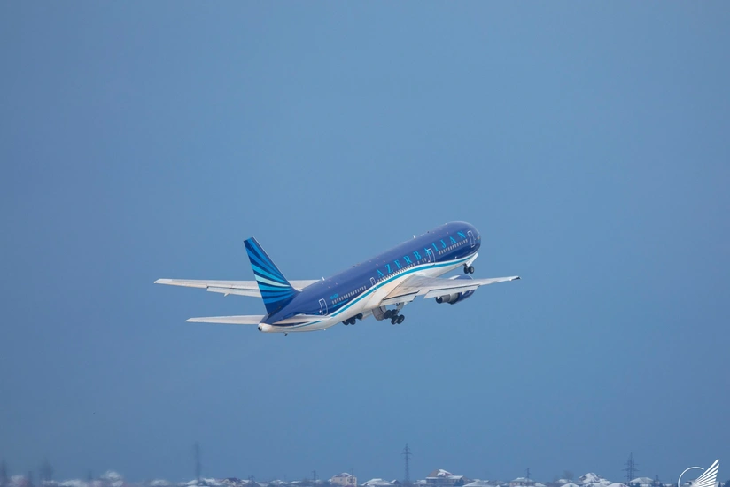 AZAL Təl-Əvivə uçuşları dayandırmasına dair açıqlama yayıb