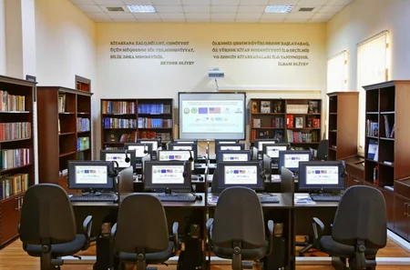 Dövlət Miqrasiya Xidmətində yeni yaradılmış dil laboratoriyasının açılışı olub