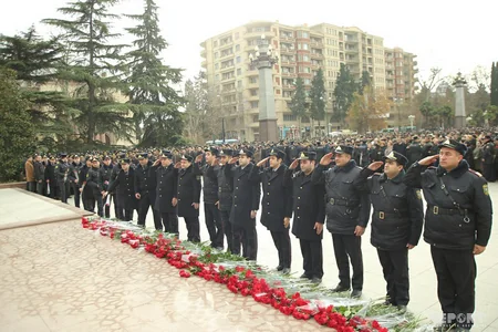 Gəncədə Heydər Əliyevin xatirəsi ehtiramla yad edilib