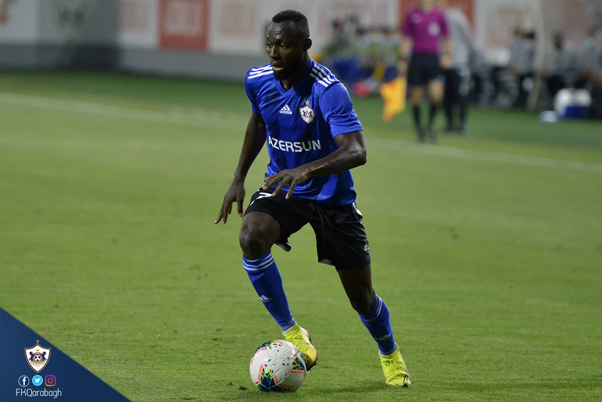 Türkiyə klubu Qarabağın futbolçusu ilə vidalaşıb
