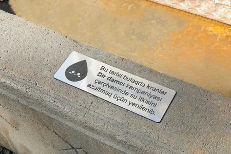 Bakının məşhur bulağında su kranları yenilənib