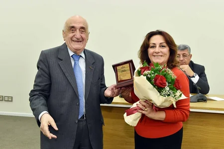 Neftçilərə Fəxri fərmanlar təqdim edilib