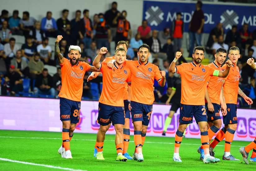 Konfrans Liqası: Daha 2 komanda pley-offda, Sivasspor lider olub