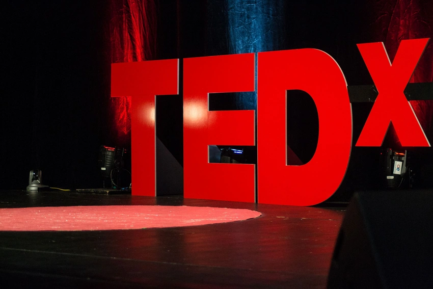 Ümummilli lider Heydər Əliyevə həsr edilən TEDxUNEC adlı konfrans keçirilib