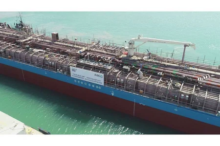 Azərbaycan istehsalı olan ikinci tanker inşasının növbəti mərhələsi üçün suya salınıb