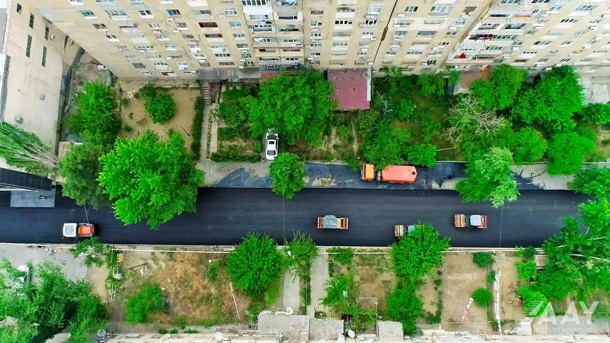 Bakıxanovda 1 km uzunluğunda yol əsaslı təmir edilir