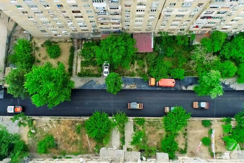 Bakıxanovda 1 km uzunluğunda yol əsaslı təmir edilir