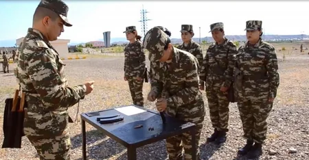 Naxçıvan ordusundakı xüsusitəyinatlı qadınlar - FOTO