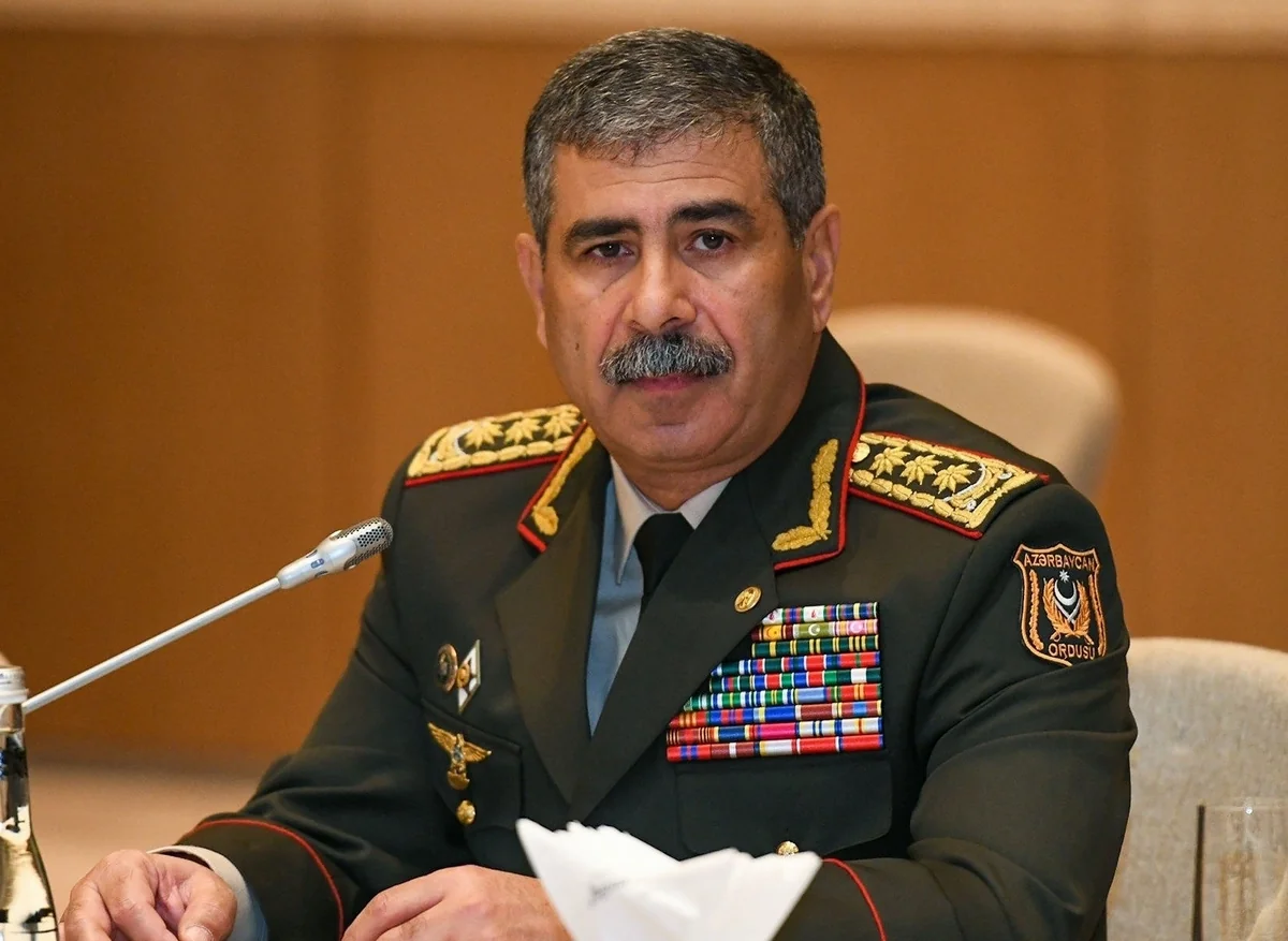 Defense Minister instructs to give immediate adequate response to Armenian provocations