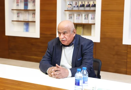 İqtisadiyyat nazirinin müavini Xızıda vətəndaşları qəbul edib