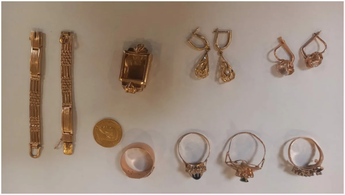 Bərdədə evdən pul və qızıl-zinət əşyaları oğurlanıb