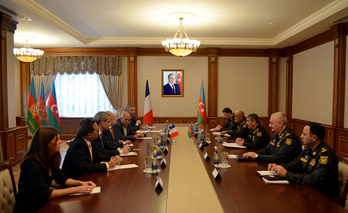 Defense Minister meets with French delegation