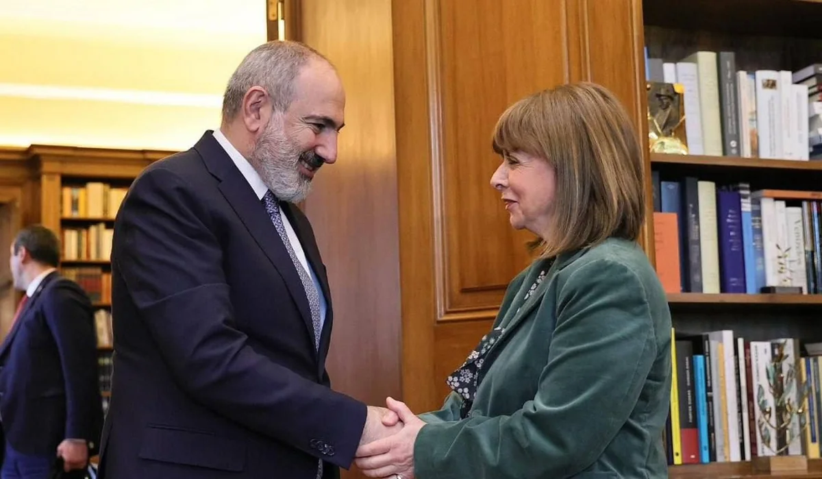 Президент Греции: Поддерживаем переговорный процесс между Арменией и Азербайджаном