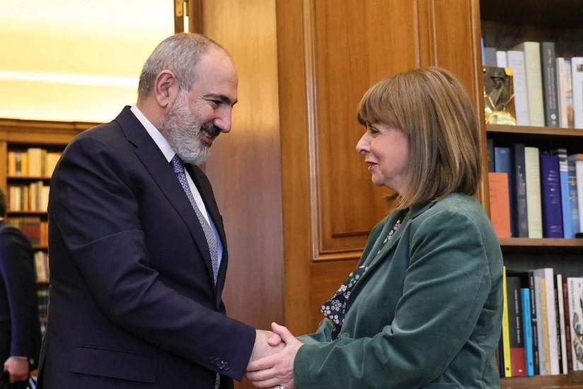 Nikol Paşinyan Yunanıstana işgüzar səfərə gedib