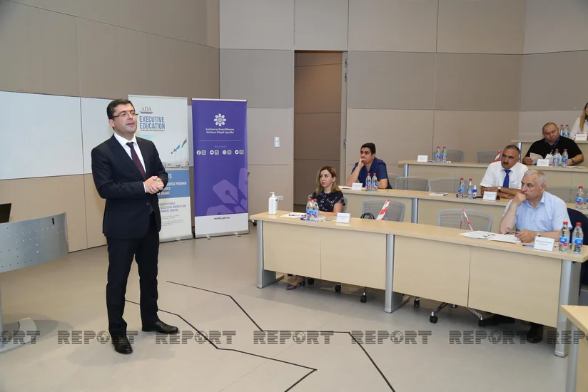“Mediada islahatlara doğru” mövzusunda seminarlar davam edir