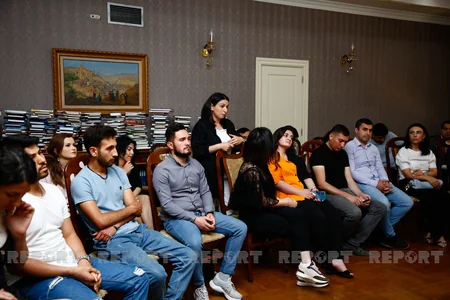 Gürcüstanın azərbaycanlı icmasına kitablar təqdim edilib